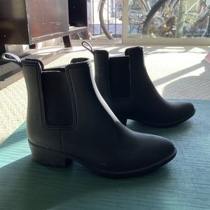 Chelsea boots for fall! Jeffery Campbell